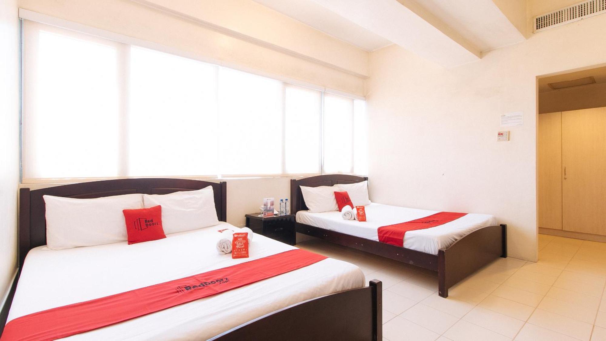 Reddoorz Plus @ E Rodriguez Corner Banawe Quezon City Bagian luar foto