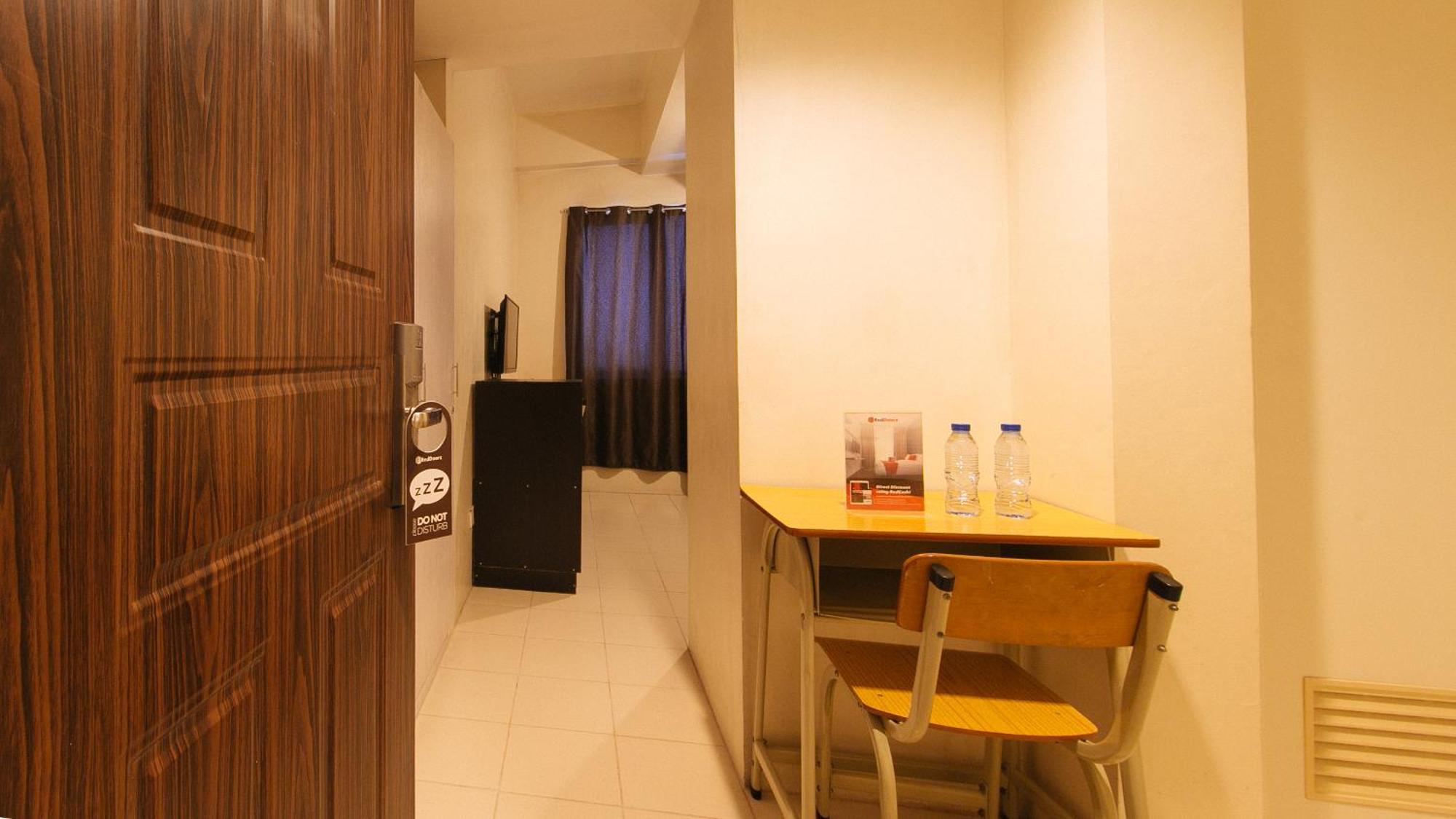 Reddoorz Plus @ E Rodriguez Corner Banawe Quezon City Bagian luar foto