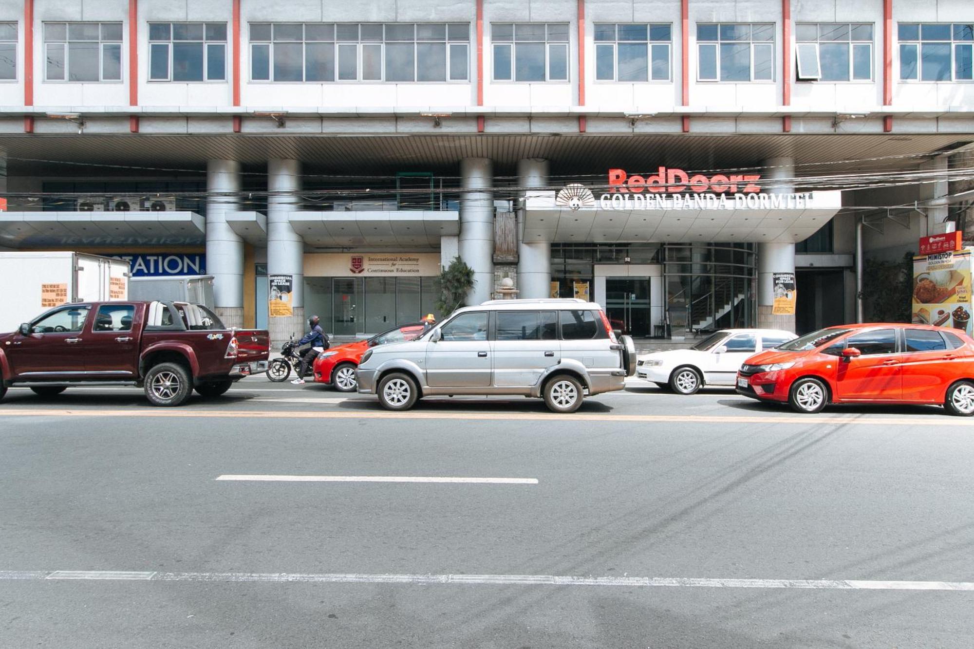 Reddoorz Plus @ E Rodriguez Corner Banawe Quezon City Bagian luar foto